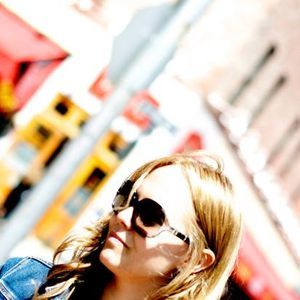 Meet your Posher, Elizabeth